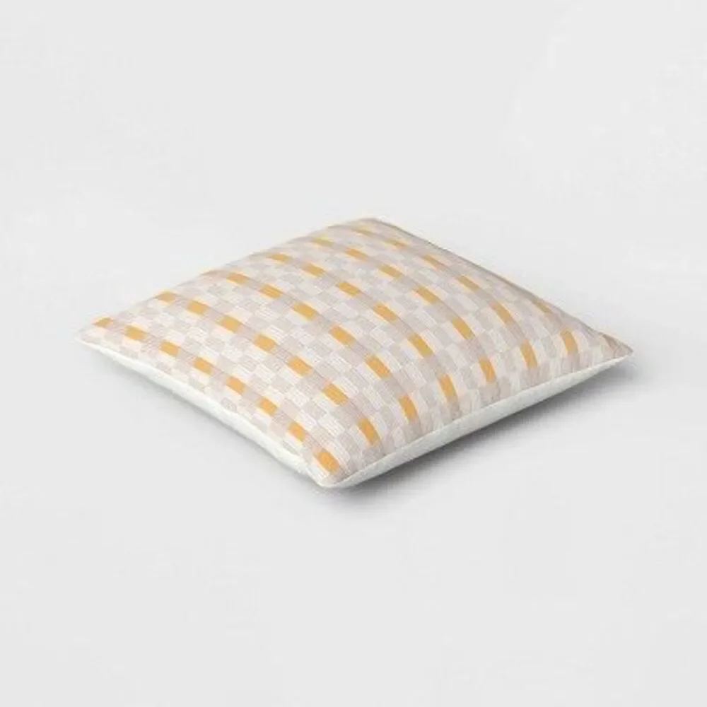 Threshold oversized textural
